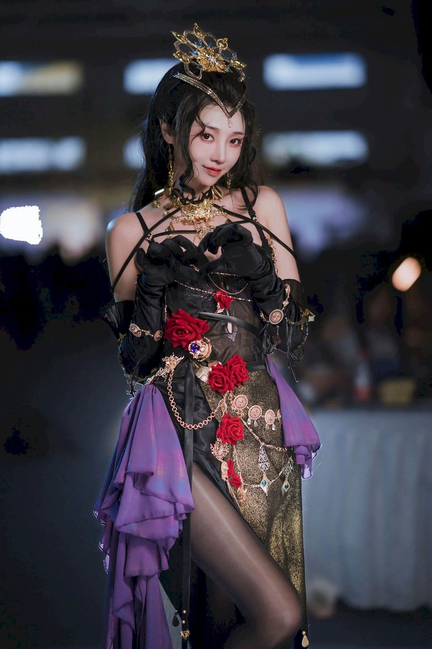 走路摇zly（角色扮演家、动漫博主）